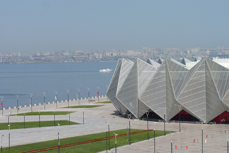 為什么PVDF膜結(jié)構(gòu)比PTFE膜結(jié)構(gòu)更受歡迎？PVDF膜結(jié)構(gòu)在哪些方面強(qiáng)于PTFE膜結(jié)構(gòu)？