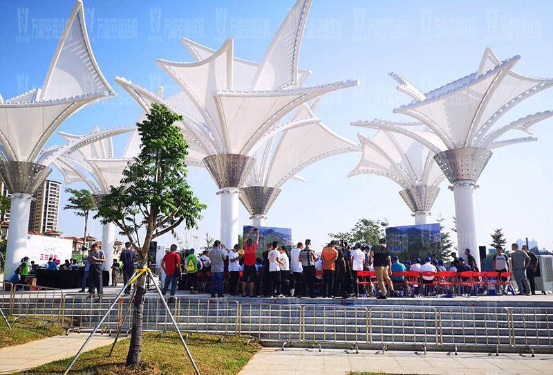 PTFE膜結(jié)構(gòu)膜材具備哪些特點？PTFE膜結(jié)構(gòu)膜材為什么能成為膜結(jié)構(gòu)領域主流材料？