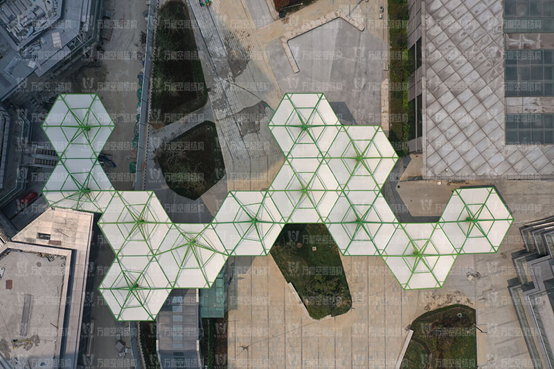 ptfe膜材價(jià)格一般多少錢？ ptfe膜結(jié)構(gòu)工程單價(jià)和哪些因素有關(guān)？