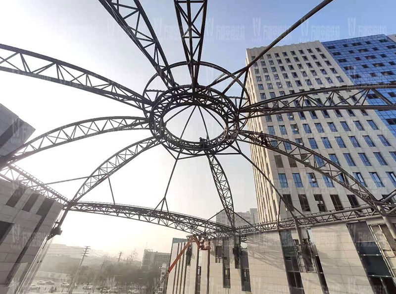 新泰卓越·財(cái)富廣場(chǎng)異型鋼結(jié)構(gòu)項(xiàng)目