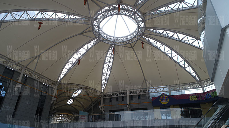 新泰卓越·財(cái)富廣場膜結(jié)構(gòu)項(xiàng)目竣工