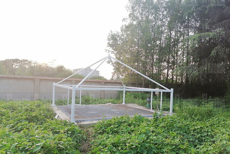 亳州市污水處理廠一期氧化溝密封升級改造工程施工中 亳州市污水處理廠一期氧化溝密封升級改造工程施工中