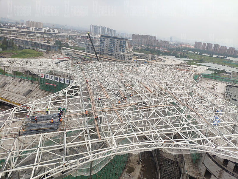 杭州亞運會棒(壘)球體育文化中心膜結(jié)構(gòu)項目鋼結(jié)構(gòu)安裝中 杭州亞運會棒(壘)球體育文化中心膜結(jié)構(gòu)項目鋼結(jié)構(gòu)安裝中