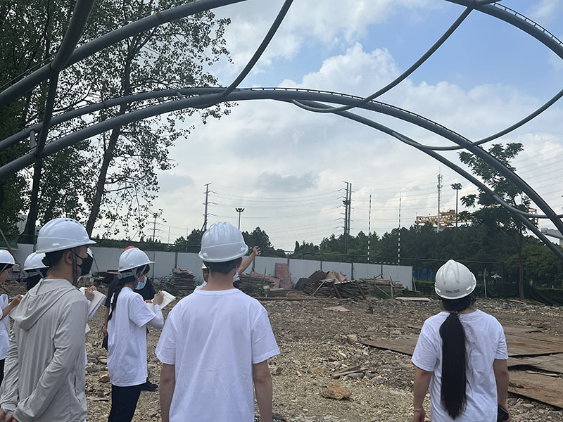 萬豪空間結(jié)構(gòu)員工到寧波諾丁漢大學(xué)室外運(yùn)動膜結(jié)構(gòu)項(xiàng)目學(xué)習(xí)交流 萬豪空間結(jié)構(gòu)員工到寧波諾丁漢大學(xué)室外運(yùn)動膜結(jié)構(gòu)項(xiàng)目學(xué)習(xí)交流