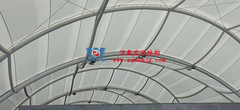 寧波諾丁漢大學室外運動場地改擴建項目膜結(jié)構(gòu)工程接近尾聲