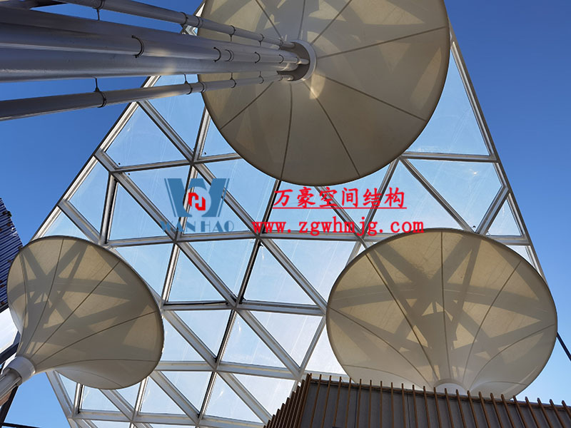 什么是膜結(jié)構(gòu)工程？膜結(jié)構(gòu)工程的優(yōu)點及應(yīng)用范圍有哪些？