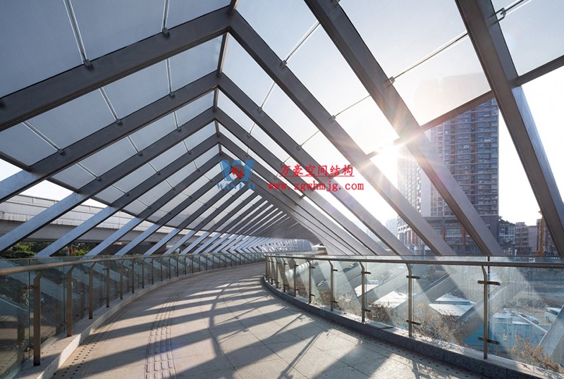 膜結(jié)構(gòu)在建筑行業(yè)領(lǐng)域內(nèi)的應(yīng)用 膜結(jié)構(gòu)在建筑行業(yè)領(lǐng)域內(nèi)的應(yīng)用