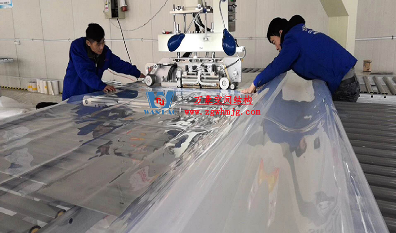 索膜結(jié)構(gòu)的連接方式 索膜結(jié)構(gòu)的連接方式