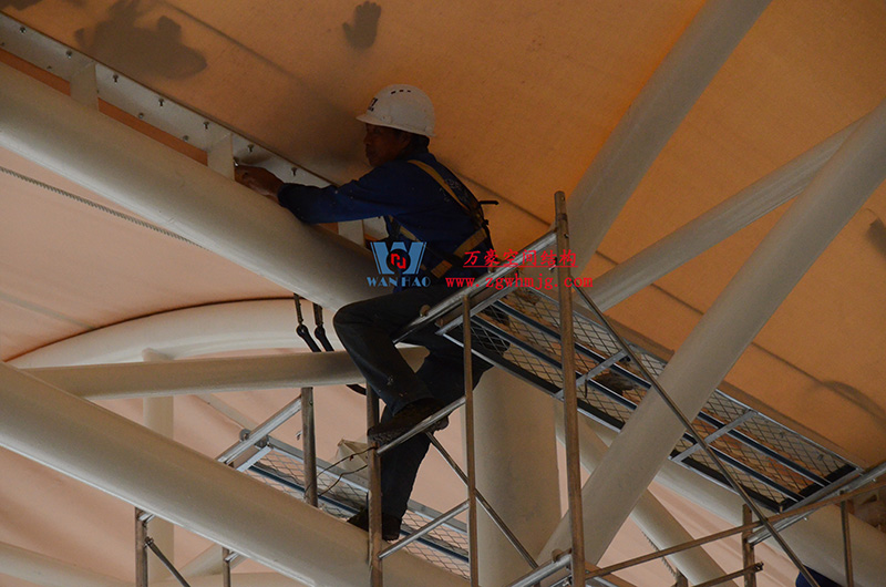 浙江真愛(ài)毯業(yè)科技有限公司廠房三屋面膜結(jié)構(gòu)工程完工大吉！