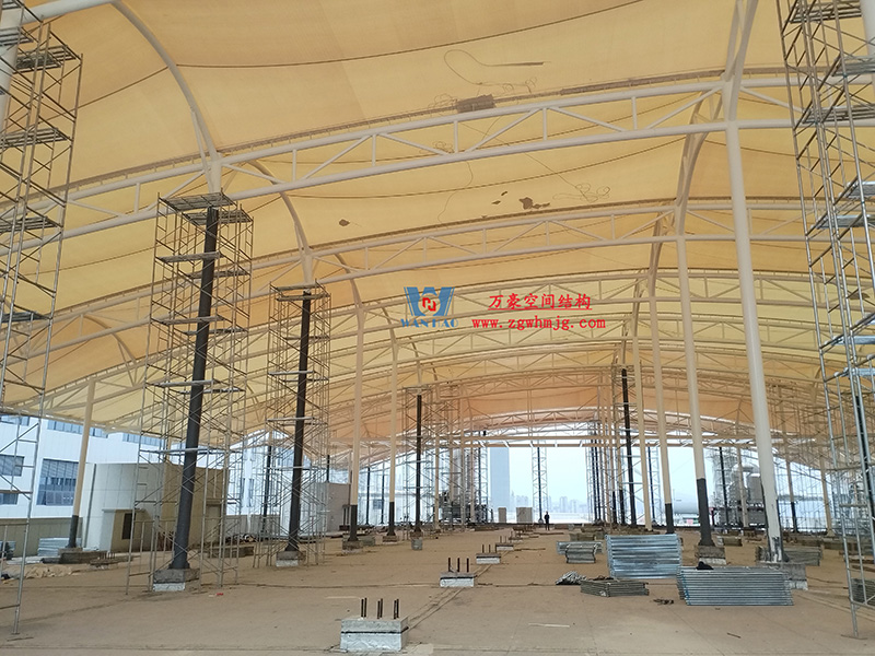 浙江真愛毯業(yè)科技有限公司廠房三屋面膜結(jié)構(gòu)工程完工大吉！