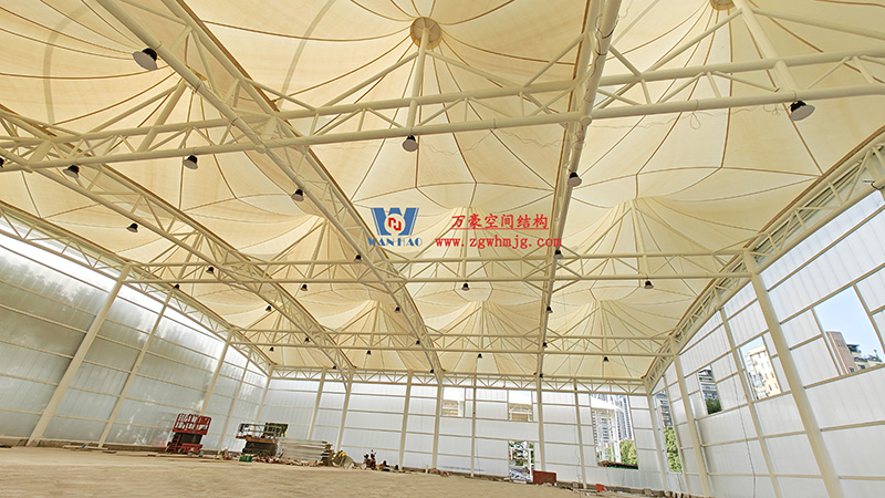 溫州惠民路西側(cè)綠地球場鋼膜結(jié)構工程完工