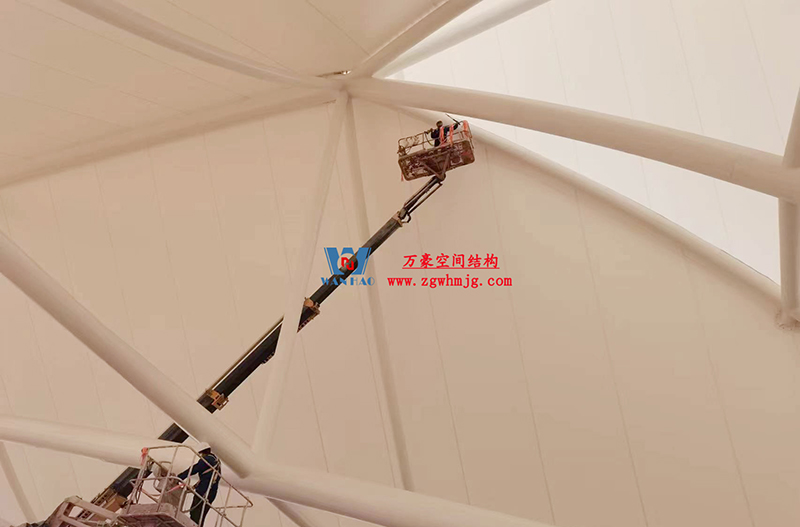 陜西定邊馬蓮灘沙漠公園鋼膜結(jié)構(gòu)工程“奮力快跑”，工程“進(jìn)度條”刷新了!