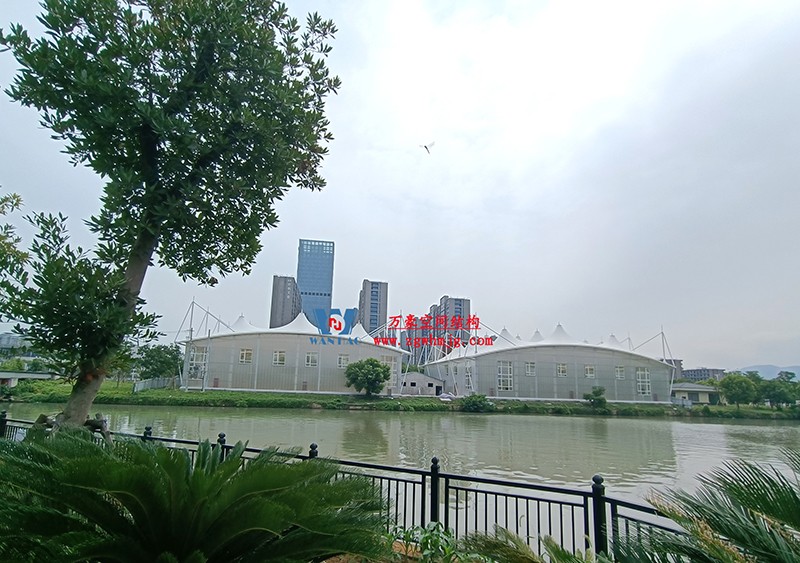 溫州惠民路西側(cè)綠地球場鋼膜結(jié)構工程