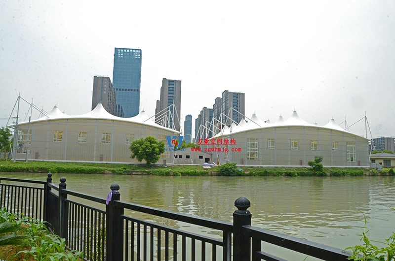 溫州惠民路西側(cè)綠地球場鋼膜結(jié)構工程