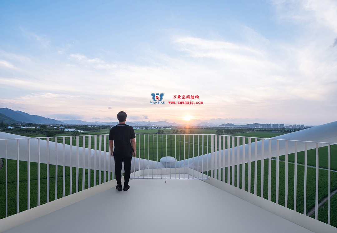 朦朧奇境|稻田上的燈塔 朦朧奇境|稻田上的燈塔