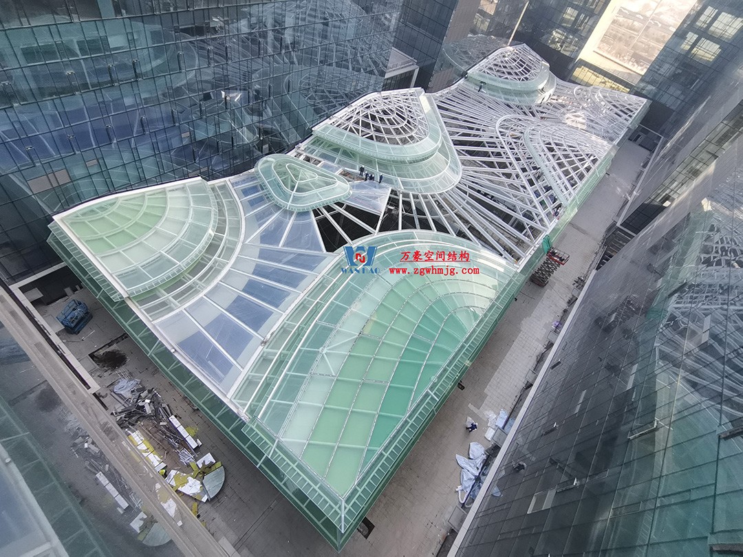 博多森谷項(xiàng)目中庭鋼膜結(jié)構(gòu)工程 博多森谷項(xiàng)目中庭鋼膜結(jié)構(gòu)工程