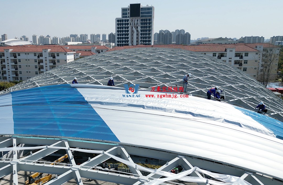 上海工程技術(shù)大學(xué)松江校區(qū)風(fēng)雨操場ETFE膜結(jié)構(gòu)項(xiàng)目