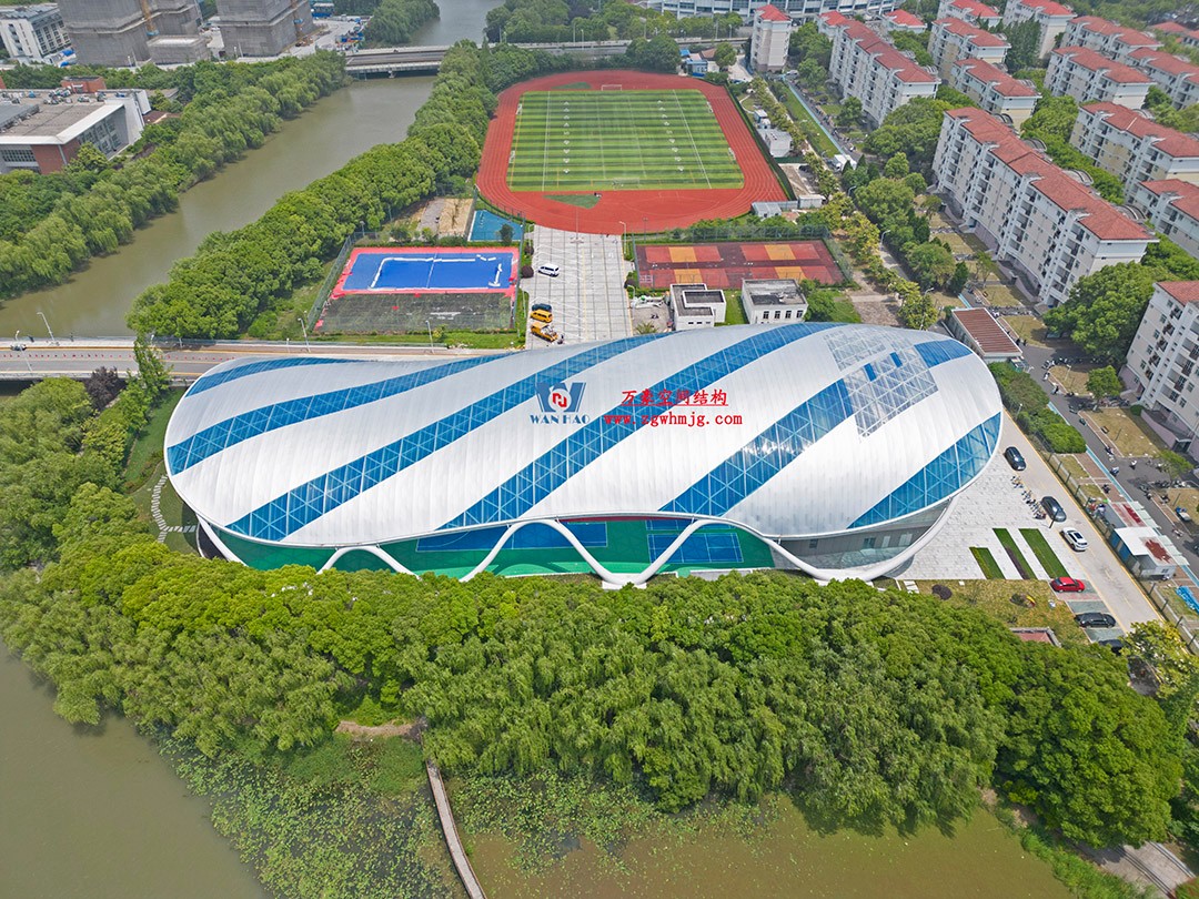 上海工程技術(shù)大學(xué)松江校區(qū)風(fēng)雨操場ETFE膜結(jié)構(gòu)項(xiàng)目