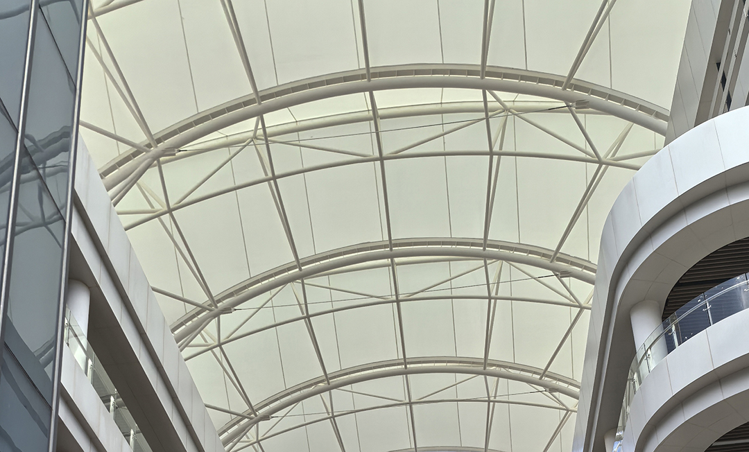 超強(qiáng)臺(tái)風(fēng)"摩羯"狂嘯登陸，這個(gè)膜結(jié)構(gòu)天幕經(jīng)受?chē)?yán)峻考驗(yàn)！