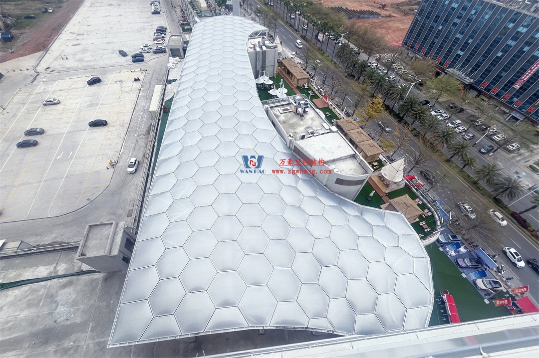 茂名總匯天街ETFE氣枕商業(yè)天幕，打造光影藝術(shù)“場(chǎng)景”