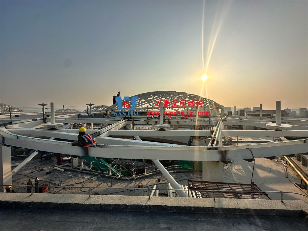 廣州從化鳳凰新天地商業(yè)街天幕項目:ETFE PTFE膜結(jié)構(gòu)打造城市靈動 廣州從化鳳凰新天地商業(yè)街天幕項目:ETFE PTFE膜結(jié)構(gòu)打造城市靈動