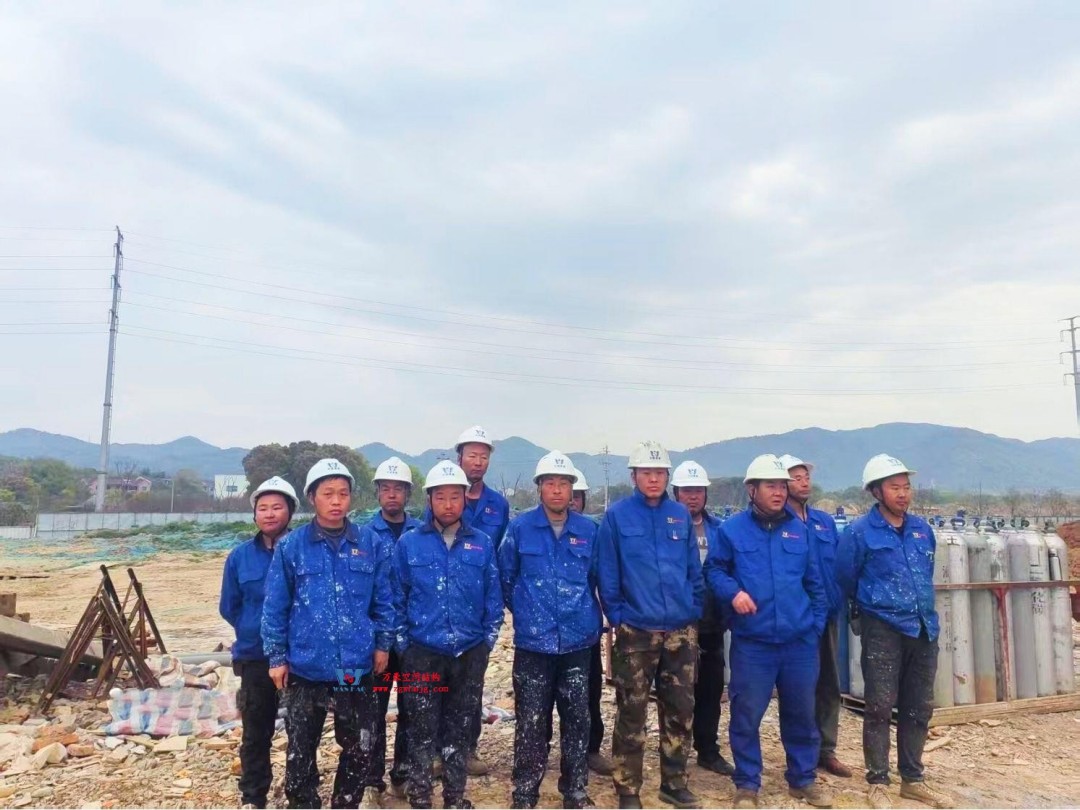 馭風逐沙，織就賽道美學——比亞迪紹興嵊州賽車場干拔沙坡觀景平臺鋼膜結構