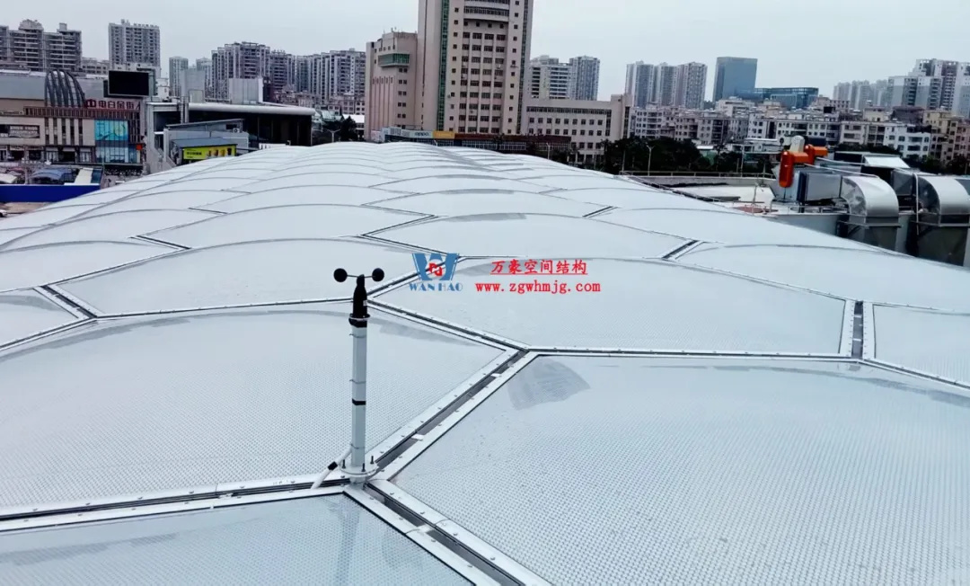 廣州茂名總匯天街商業(yè)街ETFE膜結(jié)構(gòu)工程 廣州茂名總匯天街商業(yè)街ETFE膜結(jié)構(gòu)工程