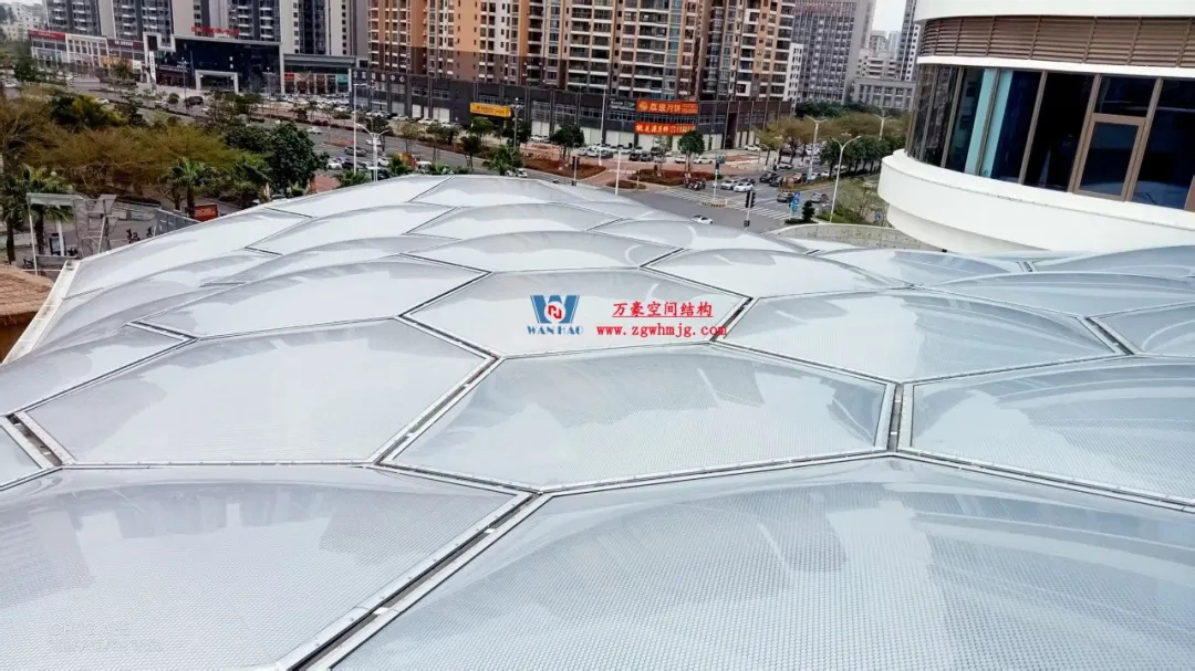 廣州茂名總匯天街商業(yè)街ETFE膜結(jié)構(gòu)工程 廣州茂名總匯天街商業(yè)街ETFE膜結(jié)構(gòu)工程