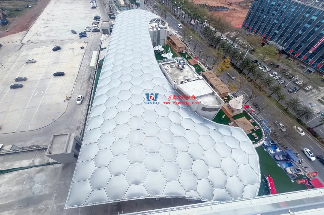 廣州茂名總匯天街商業(yè)街ETFE膜結(jié)構(gòu)工程 廣州茂名總匯天街商業(yè)街ETFE膜結(jié)構(gòu)工程