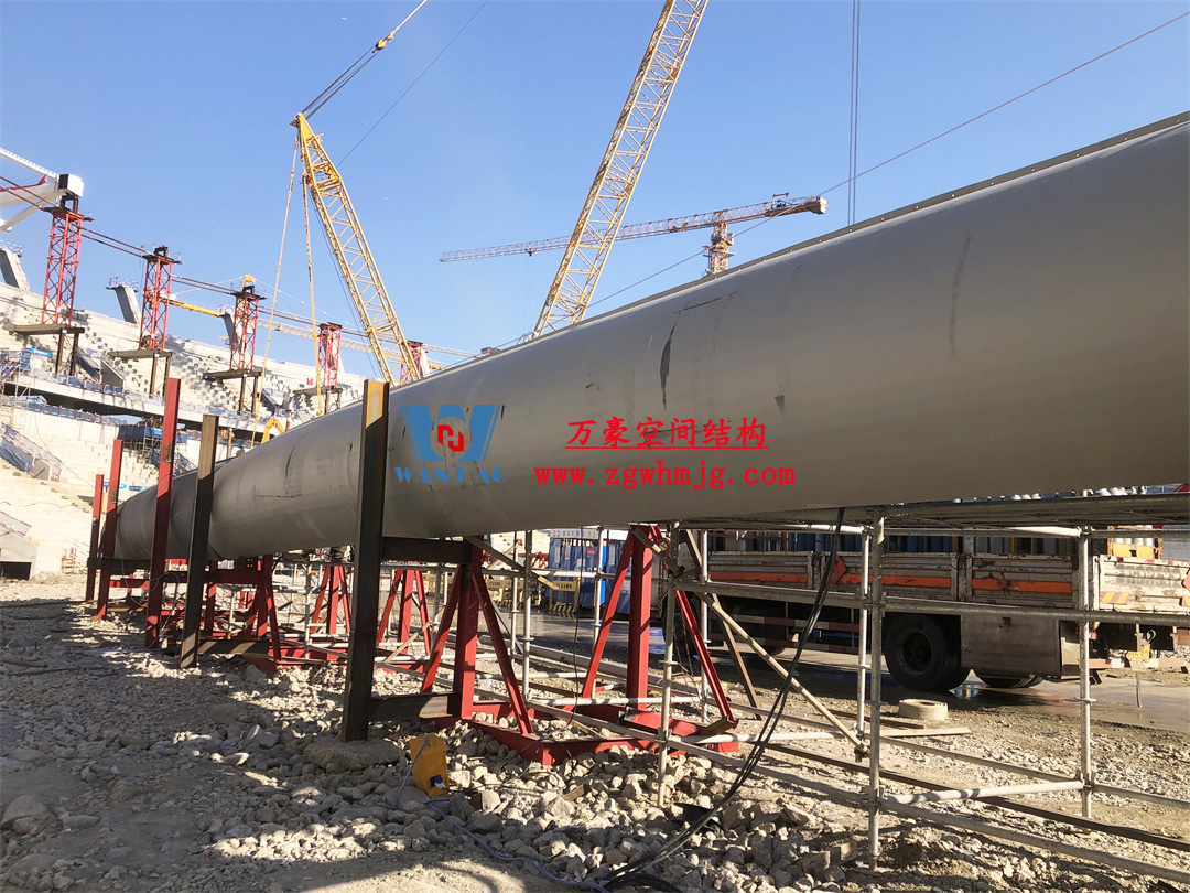 膜結(jié)構(gòu)體育場(chǎng)屋面安裝全解析：從技術(shù)要點(diǎn)到經(jīng)典案例