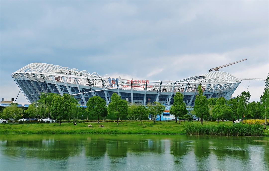 標(biāo)桿引領(lǐng)，智啟未來(lái)——萬(wàn)豪集團(tuán)營(yíng)銷、設(shè)計(jì)與技術(shù)骨干共赴無(wú)錫奧體中心，現(xiàn)場(chǎng)觀摩學(xué)習(xí)解鎖“創(chuàng)新密碼”