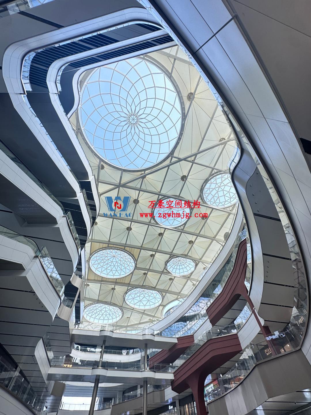 廣州從化鳳凰新天地商業(yè)樓ETFE PTFE膜結構項目