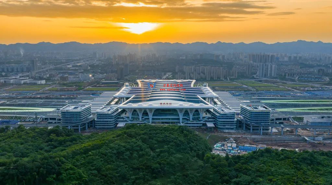 重慶東站:揭開(kāi)“西部高鐵新地標(biāo)”神秘面紗 重慶東站:揭開(kāi)“西部高鐵新地標(biāo)”神秘面紗