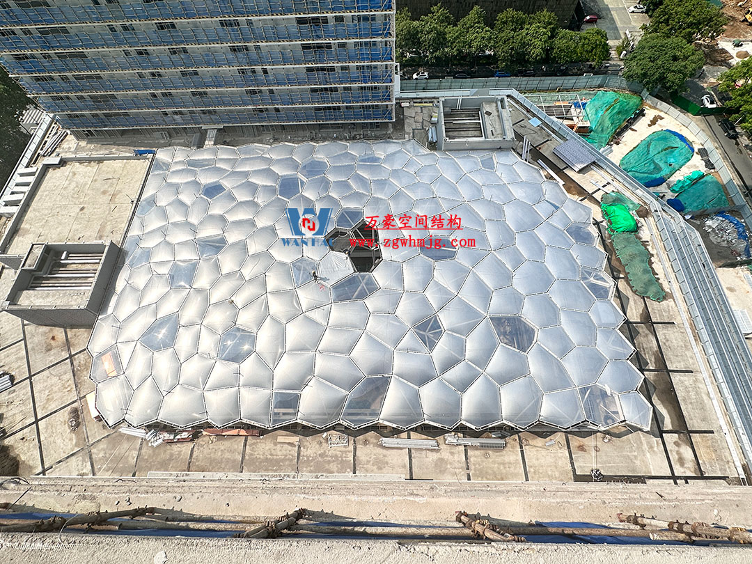 安吉縣昌碩小區(qū)地塊房產開發(fā)項目鋼結構天幕工程