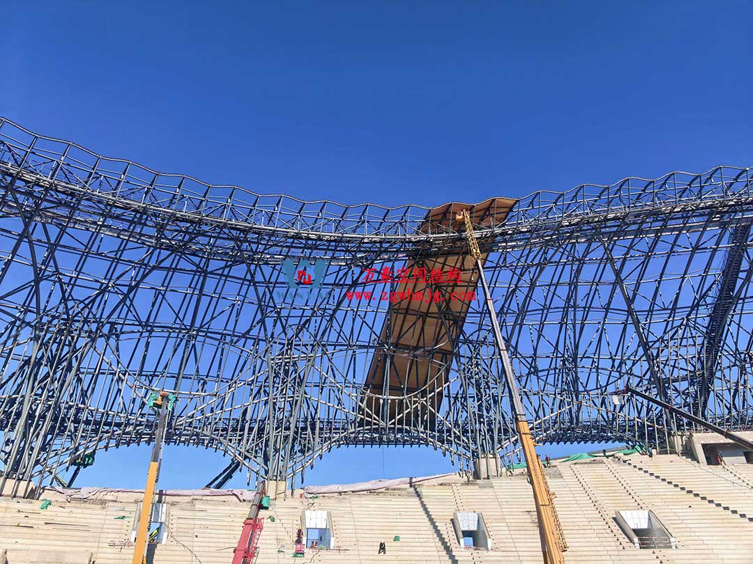 山東蓬萊體育場PTFE膜結(jié)構(gòu)項(xiàng)目 山東蓬萊體育場PTFE膜結(jié)構(gòu)項(xiàng)目