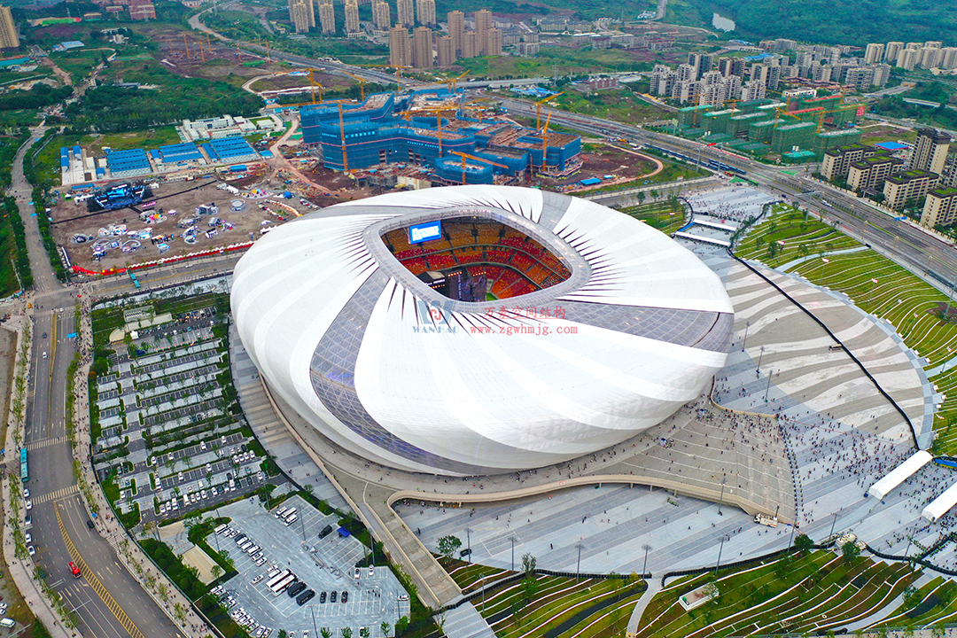 2026 中超球場(chǎng)巡禮?重慶篇｜身披 ETFE「科技薄紗」，龍興足球場(chǎng)點(diǎn)亮山城足球新未來(lái)！