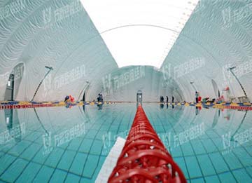 充氣膜游泳館好用嗎？充氣膜結(jié)構(gòu)游泳館有哪些優(yōu)點(diǎn)特點(diǎn)？