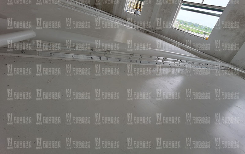 張拉膜安裝好后裝什么顏色的燈好看？景觀膜結(jié)構(gòu)燈光顏色該如何選擇？