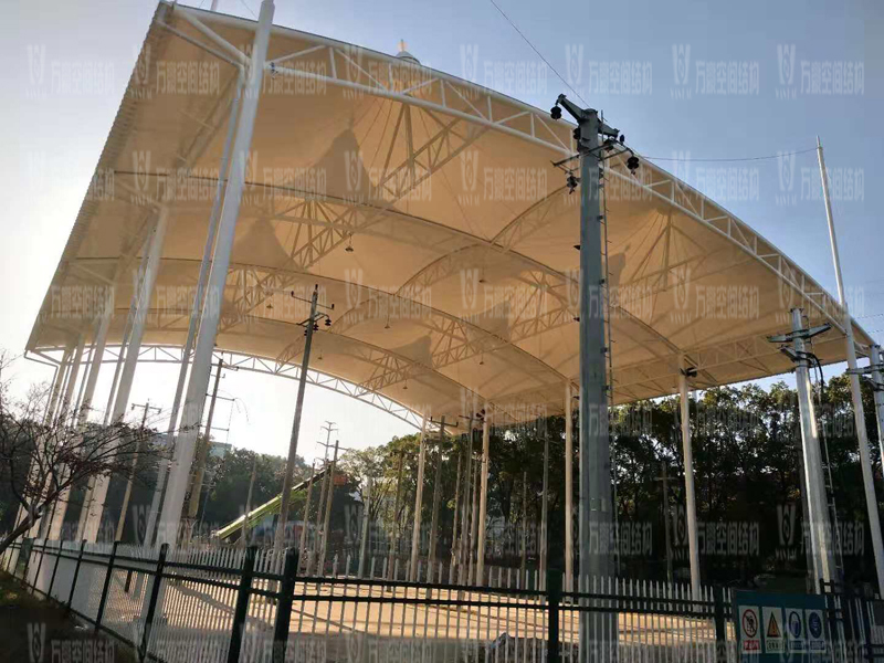 張拉膜結(jié)構(gòu)廠家哪家好？該如何選擇張拉膜結(jié)構(gòu)廠家？