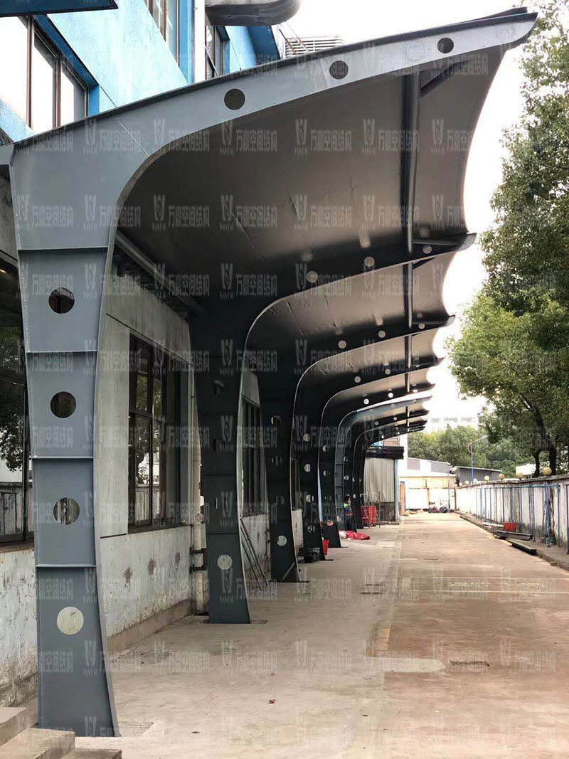 膜結(jié)構(gòu)車棚的價(jià)格是如何計(jì)算出來的呢？影響膜結(jié)構(gòu)車棚價(jià)格的因素有哪些？