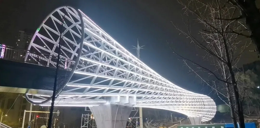 小蠻腰“倒了”嗎？