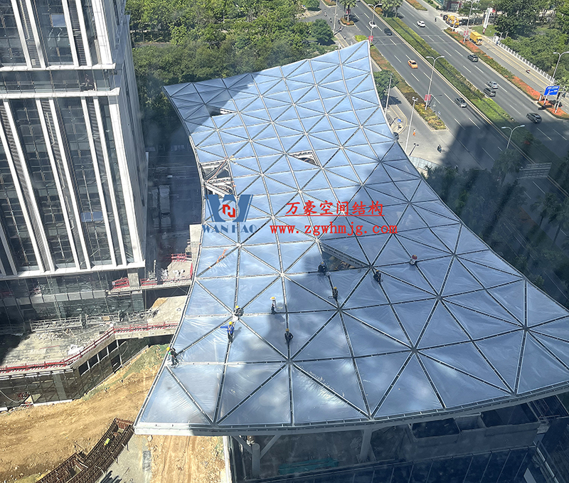 縱使烈日炎炎，腳步從未止歇！海南這個ETFE氣枕膜項目施工進度有最新消息