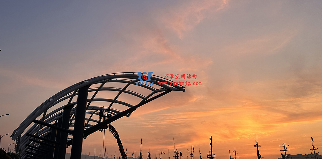 全面加速建設，創(chuàng)建優(yōu)質精品工程